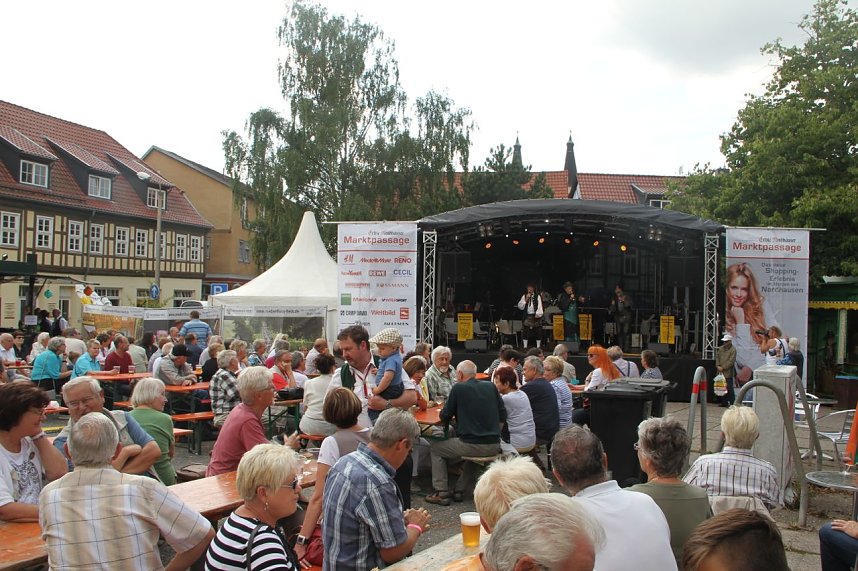 Die Altstadtoriginale um Hannechen Vogelstange er&ouml;ffneten heute Nachmittag das 22. Nordh&auml;user Altstadtfest