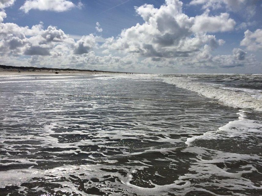 Unterwegs auf Ameland: Brandung