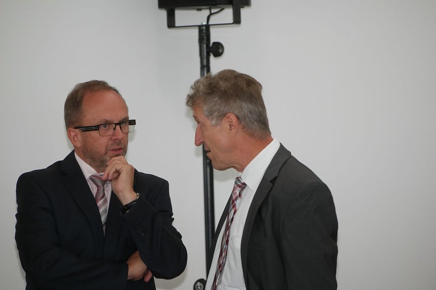 Azubis begr&uuml;&szlig;t