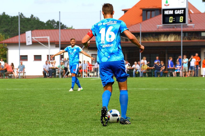 Wacker gewinnt 5:0 gegen Geratal