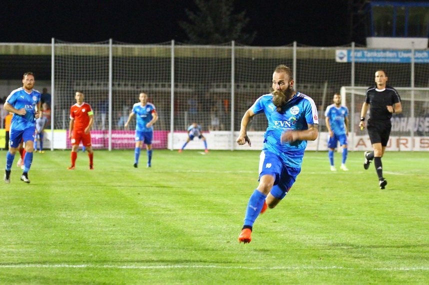 Wacker verliert 0:5 im AKS gegen Viktoria Berlin