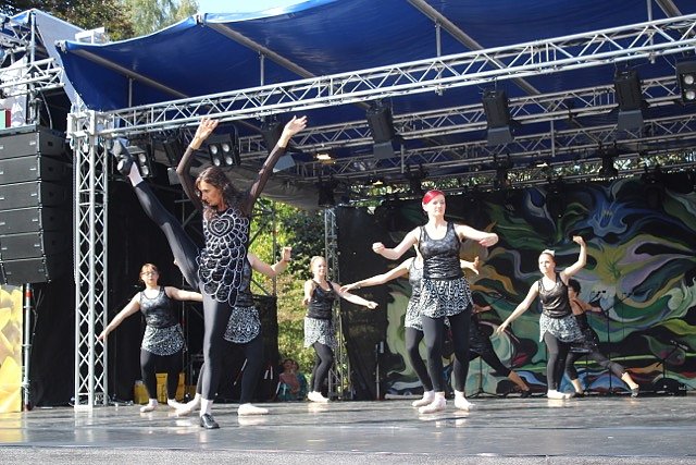 Ballettm&auml;rchen zum Theaterfest - die Eleven des Tanzstudio Radeva zeigten ihr K&ouml;nnen