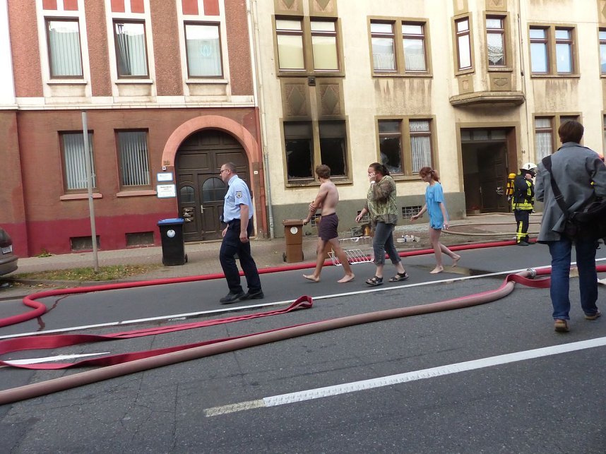 Wohnungsbrand mit vier Verletzten