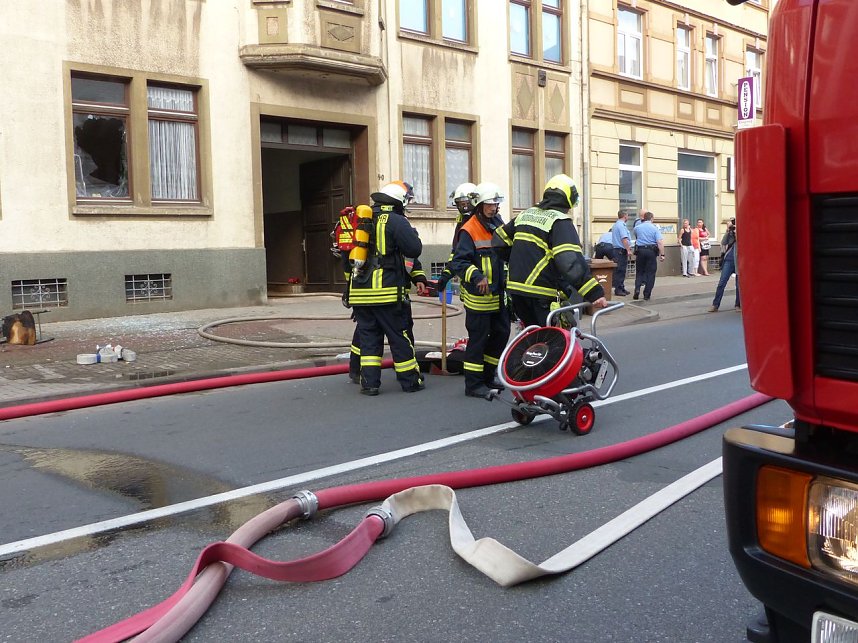 Wohnungsbrand mit vier Verletzten