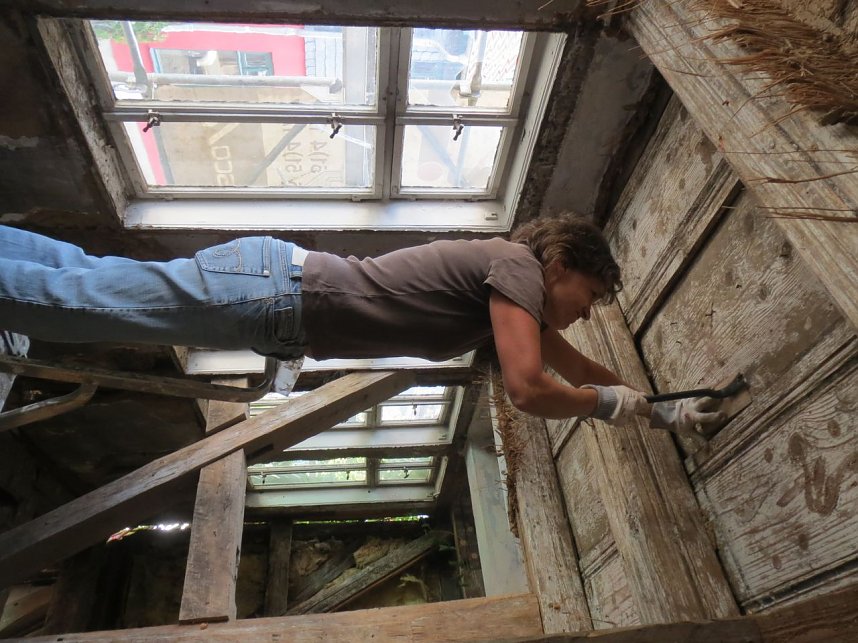 Arbeitseinsatz der Kreissparkasse Nordhausen im Altendorf 48