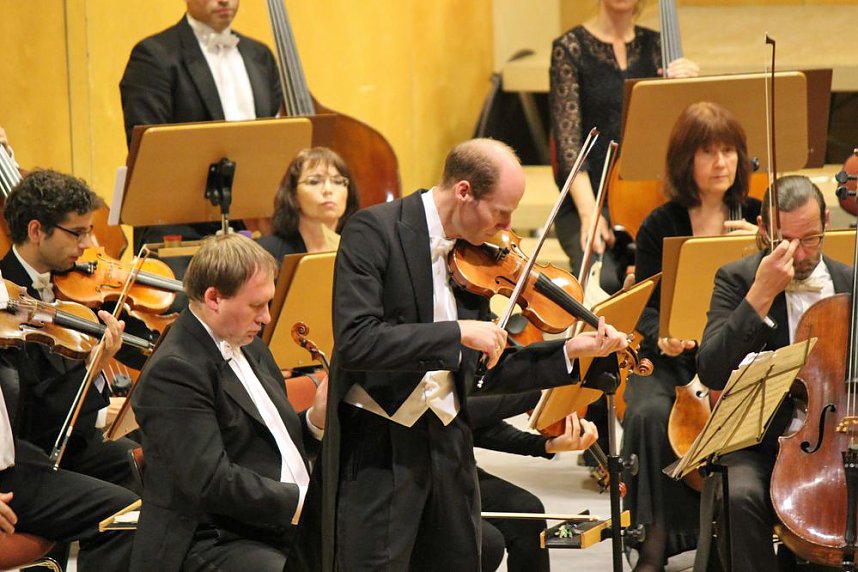 &Uuml;berw&auml;ltigender Einstieg in die Konzertsaison