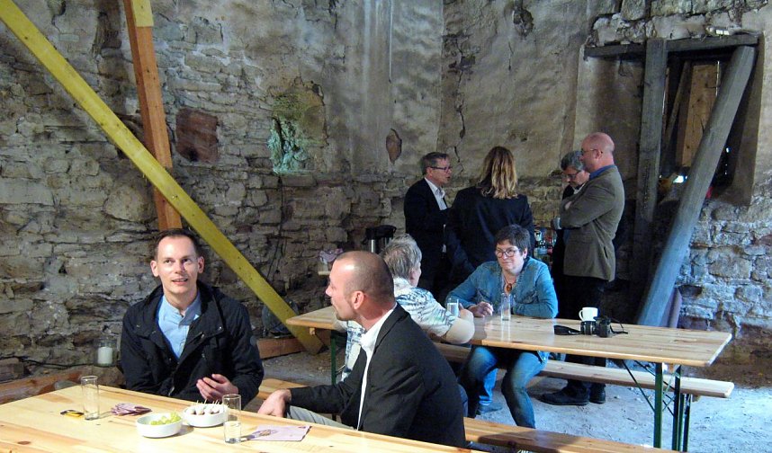 Gro&szlig;e Freude in Elende