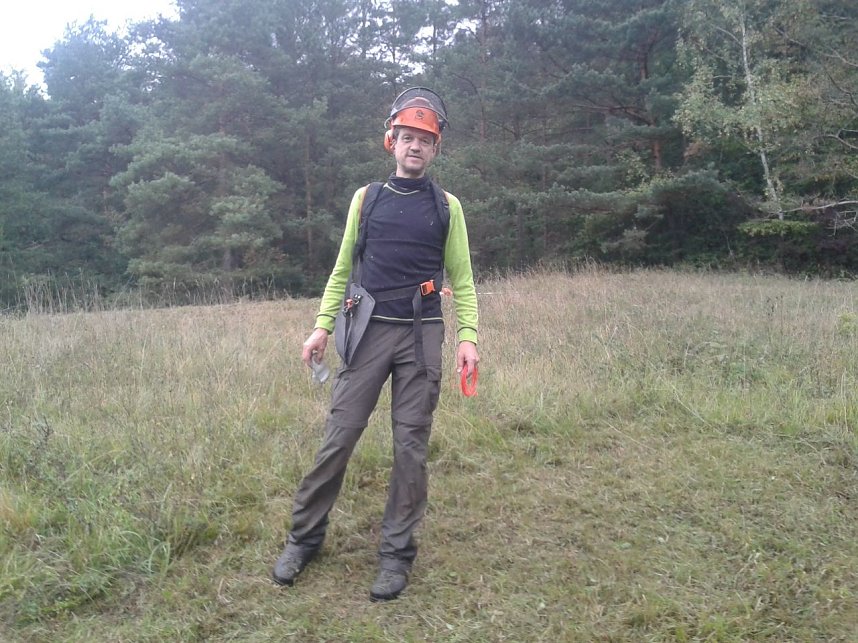 BUND pflegt Orchideenwiese