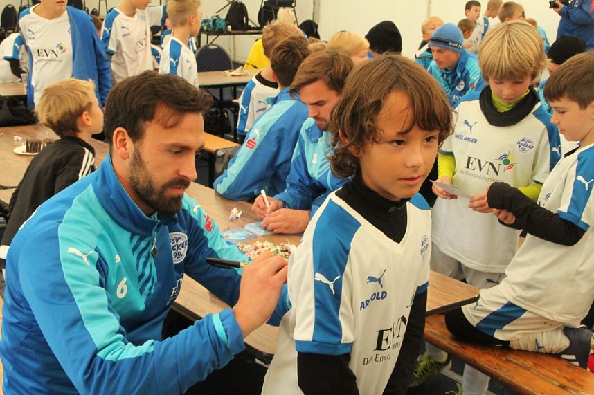 Trainieren mit den Gro&szlig;en - Fu&szlig;ballcamp bei Wacker Nordhausen