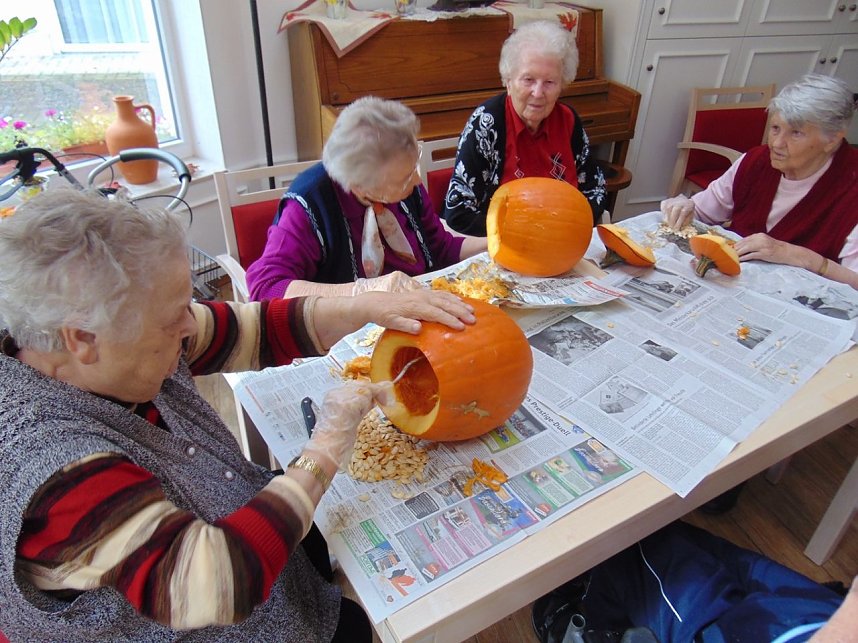 Besuch in der K&uuml;rbisschnitzerei