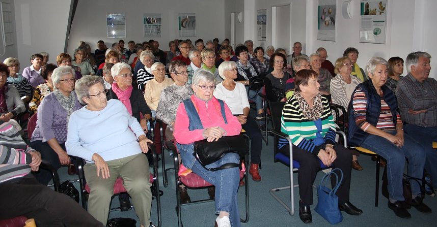 Rund 100 Besucher kamen zum Welt-Osteoporose-Tag in die HELIOS Klinik Bleicherode.