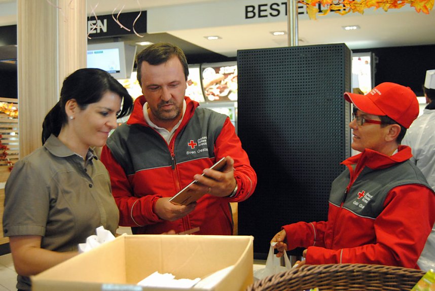 DRK Sanit&auml;tsgruppe zu Gast im Mc Donalds Restaurant Nordhausen