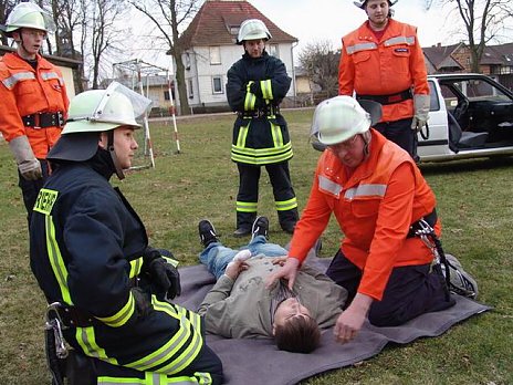Lehrgang Feuerwehr Harzungen