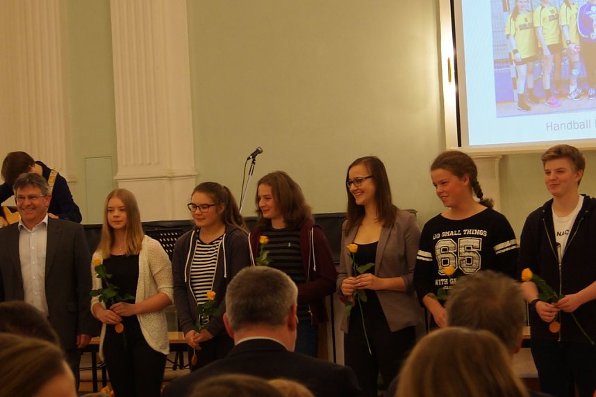 Handball-M&auml;dchen WKII