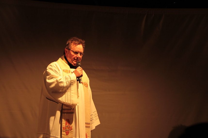 Martini 2016 - Brezeln, Feuerwerk und Schattenspiel