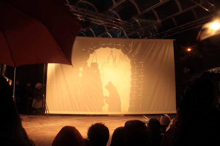 Martini 2016 - Brezeln, Feuerwerk und Schattenspiel