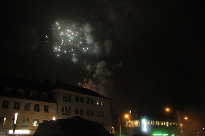 Martini 2016 - Brezeln, Feuerwerk und Schattenspiel