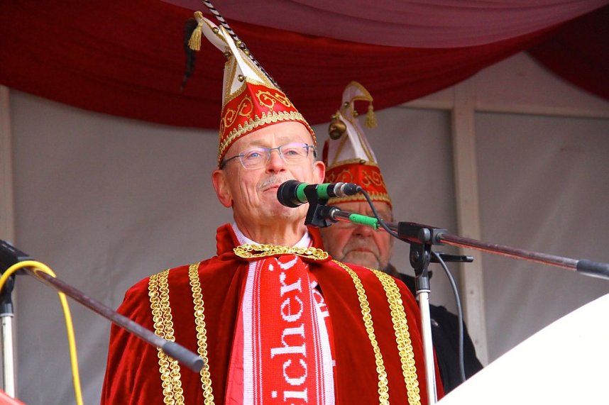 Schl&uuml;ssel&uuml;bergabe in Bleicherode