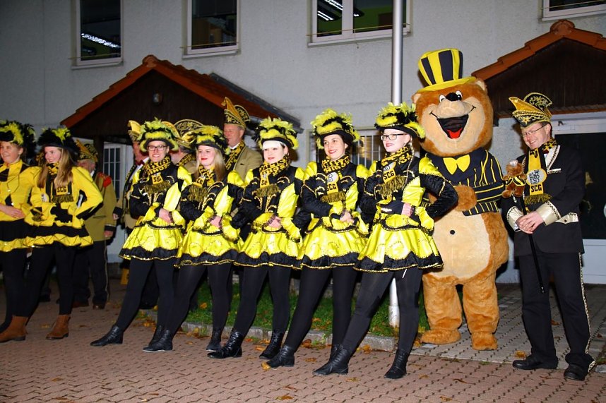 Schl&uuml;ssel&uuml;bergabe in Sollstedt