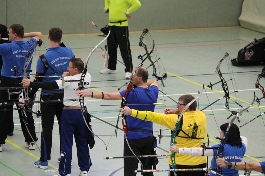 7. Adventsturnier im Bogenschie&szlig;en gut besetzt