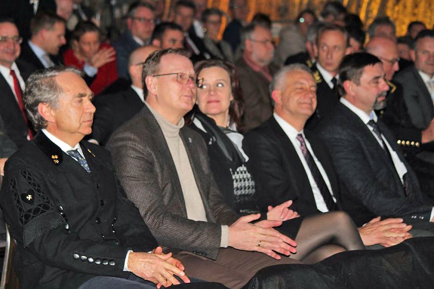 Ministerpr&auml;sident bekam Schl&auml;ge