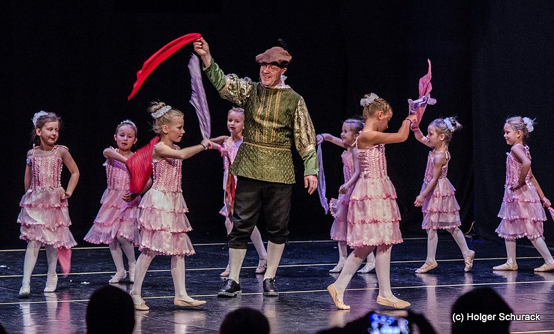 Die Sch&ouml;ne und das Biest ein Ballettm&auml;rchen.