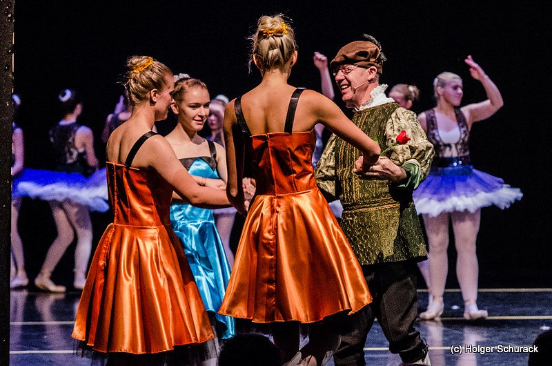 Die Sch&ouml;ne und das Biest ein Ballettm&auml;rchen.