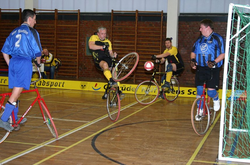Nordhausen verteilte Geschenke und Ilfeld errang den ersten Sieg - 2. Spieltag in der Radball Oberliga