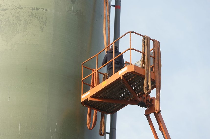 Der Versuch, ein Silo zu demontieren