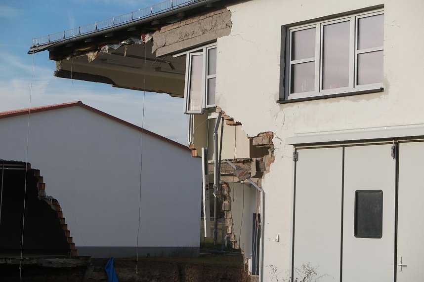 Der Versuch, ein Silo zu demontieren