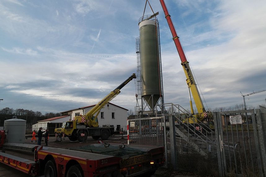 Der Versuch, ein Silo zu demontieren