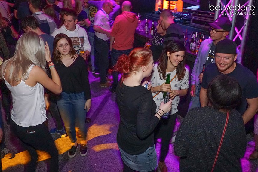 Party im Jugendclubhaus in Nordhausen - der Samstag