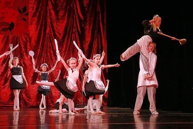 Die Sch&ouml;ne und das Biest - Premiere im Nordh&auml;user Theater
