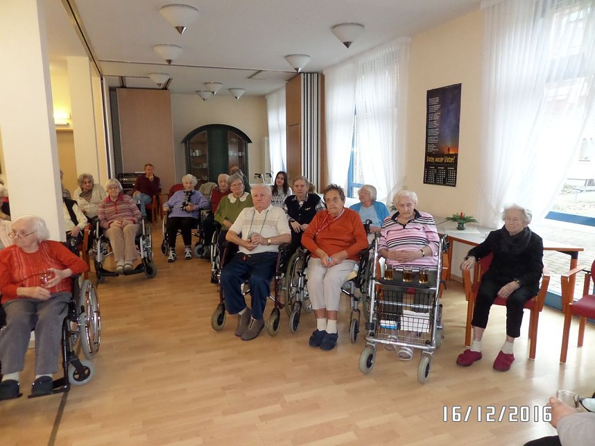 Besinnliches im Caritas-Pflegezentrum