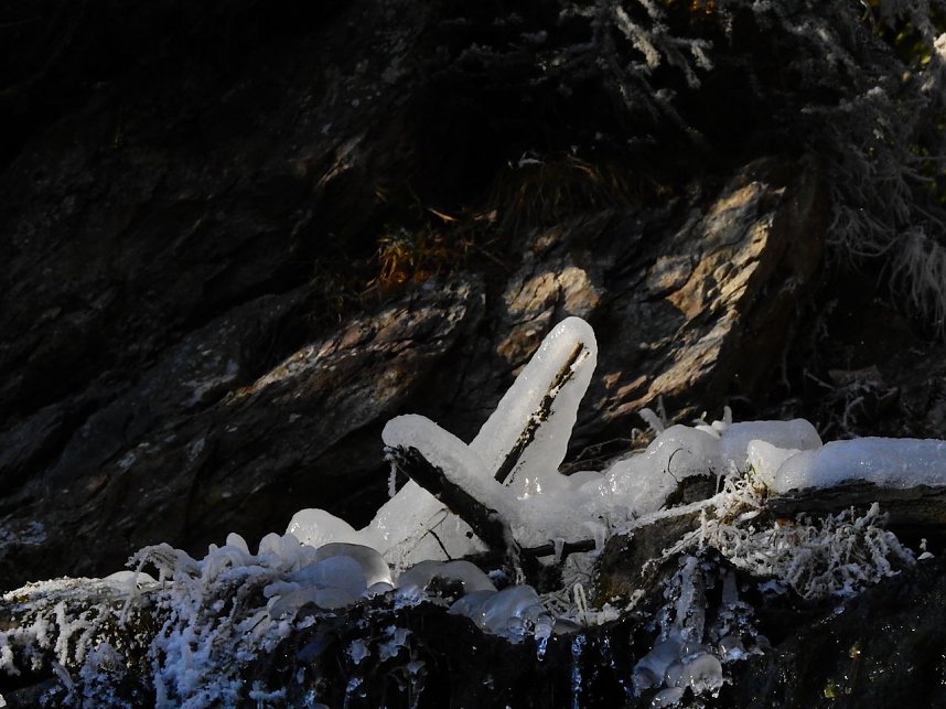 K&ouml;nigsh&uuml;tter Wasserfall zu Eis erstarrt