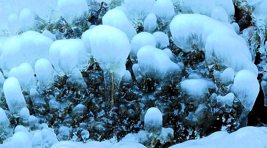 K&ouml;nigsh&uuml;tter Wasserfall zu Eis erstarrt