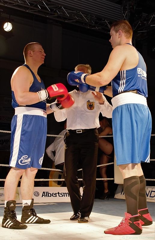 Furiose Boxnacht des NSV