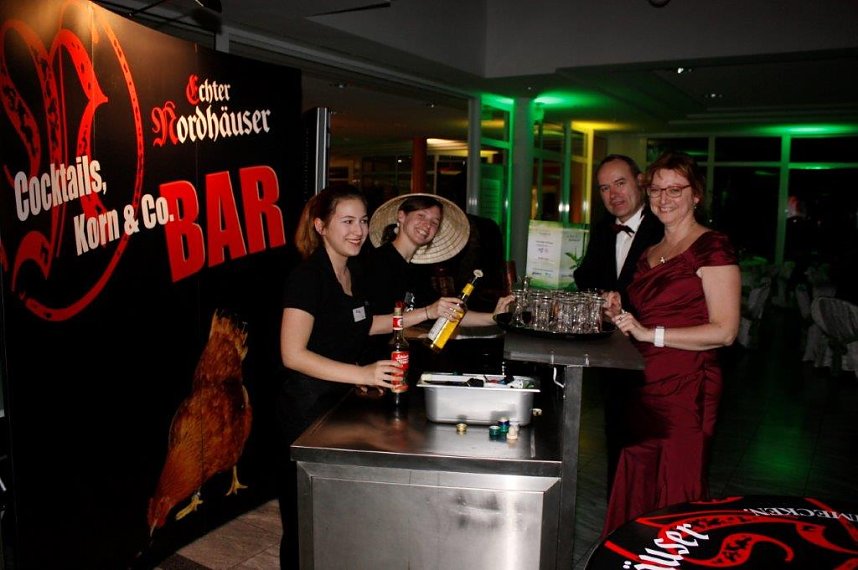 Gemeinsam feiern - gemeinsam genie&szlig;en