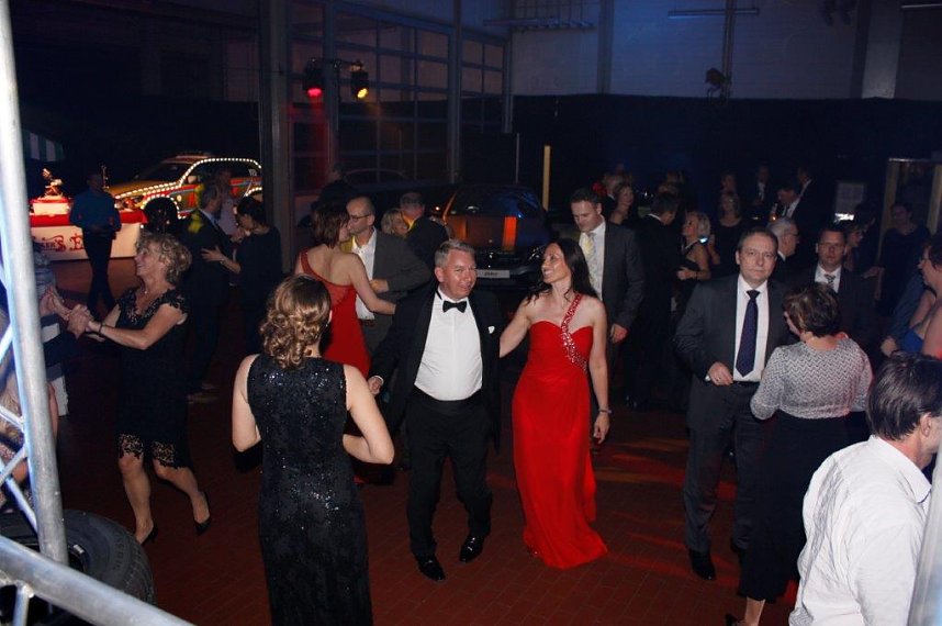 Gemeinsam feiern - gemeinsam genie&szlig;en