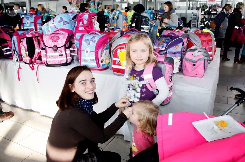 Staudenmayers Schulranzentag im Autohaus Peter