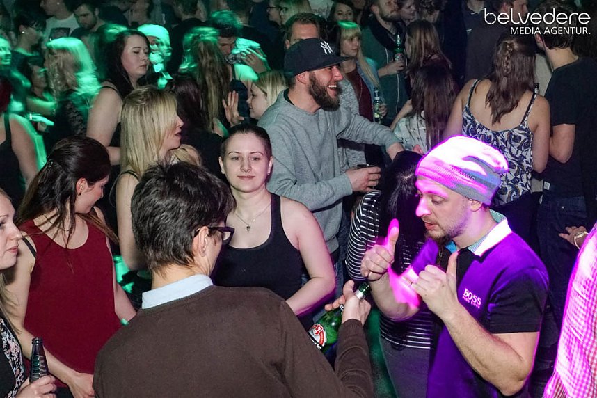 Party im Jugendclubhaus in Nordhausen - der Samstag
