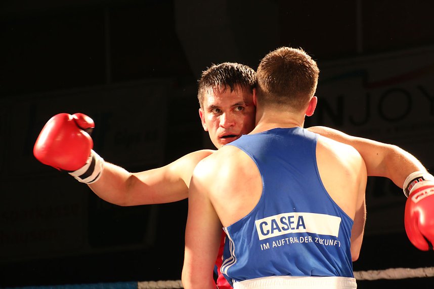 Grandiose Boxnacht in Nordhausen
