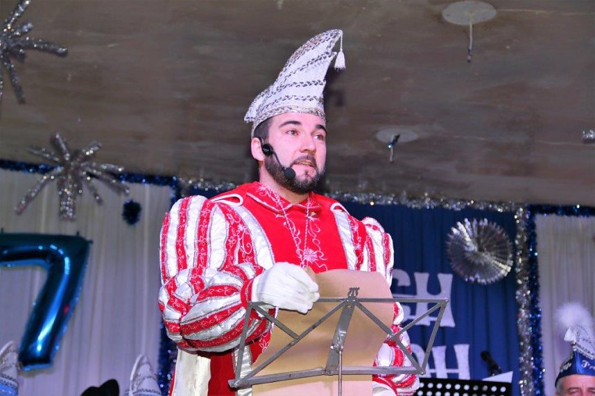 100 Mitwirkende begeisterten den Lindenhof