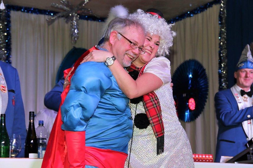 100 Mitwirkende begeisterten den Lindenhof