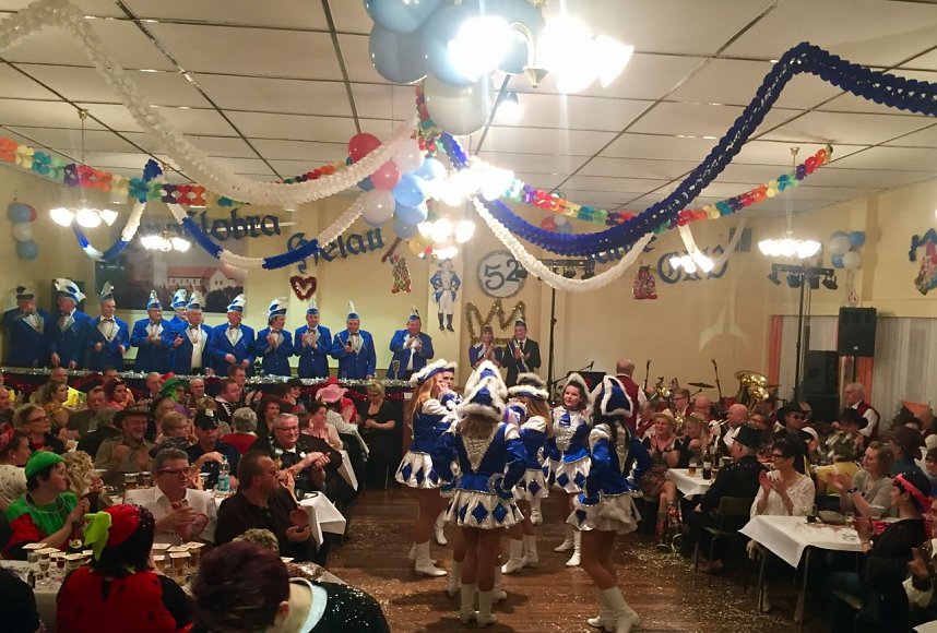 Riesenstimmung  im Hexenkessel Kleinwenden