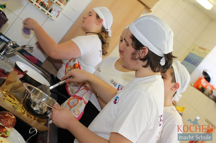 Schwerstarbeit f&uuml;r die "Faboulus-Head-Chefs"