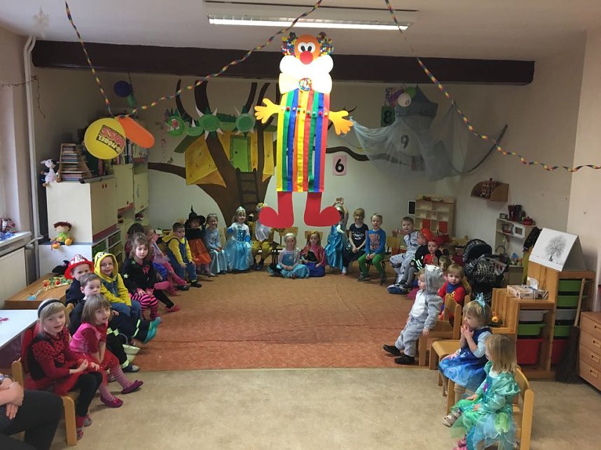 Fasching im "Spatzenh&auml;uschen"