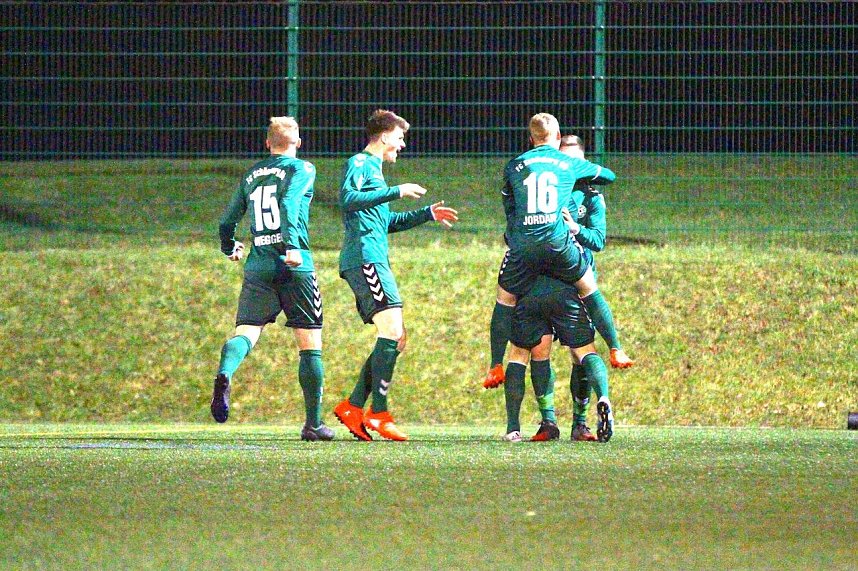 Wacker gewinnt gegen Sch&ouml;nberg