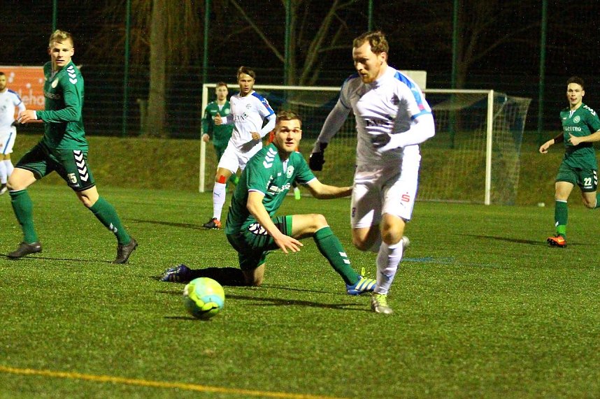 Wacker gewinnt gegen Sch&ouml;nberg