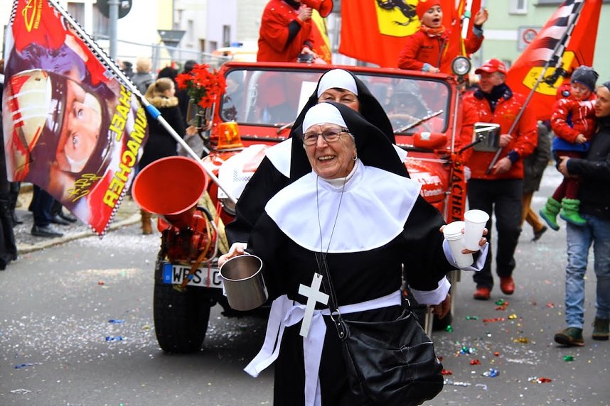 Stra&szlig;enumzug in Breitenworbis